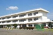 その他「岡部西小学校まで800m」