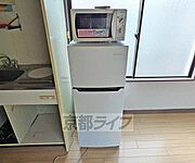 冷蔵庫、電子レンジです。