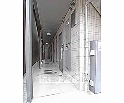 8 / 15