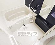 スペースも広く綺麗なお風呂です。