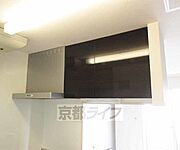 キッチン頭上収納も豊富です。