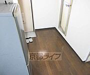 キレイナフローリングです