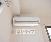 エアコン1基付きです。