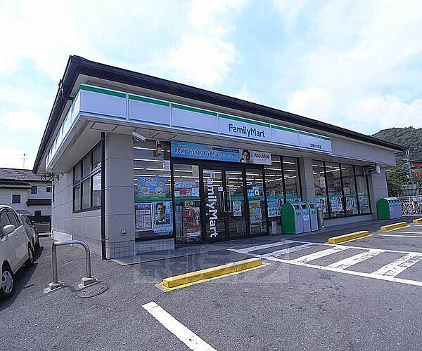 画像30:ファミリーマート松尾大社前店まで250m 松尾橋と松尾大社の鳥居の間に位置します。駐車場も広いですよ。