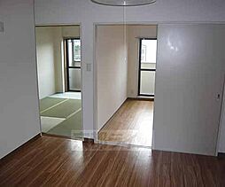 JR山陰本線 嵯峨嵐山駅 徒歩7分の賃貸マンション 2階1LDKのリビング/ダイニング