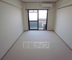 ファースト 4階1Kのリビング/ダイニング