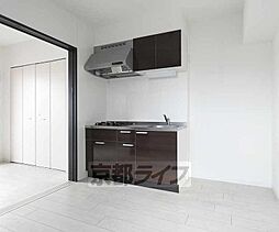 サン・レスポワール十条 5階1DKのリビング/ダイニング