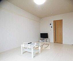 JR山陰本線 花園駅 徒歩12分の賃貸アパート 2階1Kのリビング/ダイニング