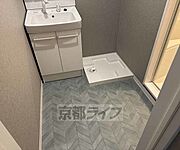 脱衣所に洗濯機設置可能です