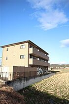 フォブール梅田  ｜ 広島県福山市神辺町字徳田1687-1（賃貸マンション2LDK・2階・54.65㎡） その1