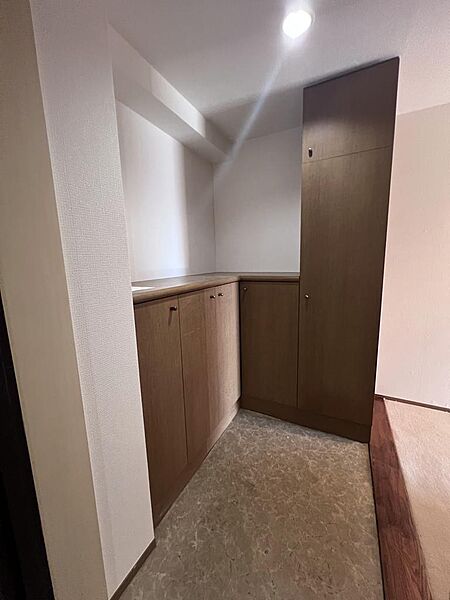 玄関を拡大表示