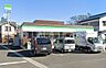 周辺：ファミリーマート大宮本郷町店 徒歩4分。 260m