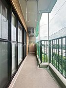 広々バルコニーでお洗濯物も沢山干せます♪
