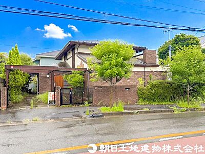 外観:四季の移り変わりを感じられる環境。毎日のお散歩も気持ちよさそうです。自然に包まれた穏やかな暮らしができる住環境が整っています。 外観:四季の移り変わりを感じられる環境。毎日のお散歩も気持ちよさそうです。自然に包まれた穏やかな暮らしができる住環境が整っています。