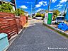 外観：【前面道路】前面道路は車通りも少なく小さなお子様がいるご家庭でも安心です