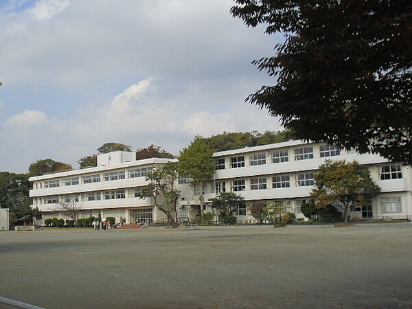 鎌倉グリーンハイツ C-1号棟