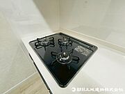 ご家族みんなが笑顔になれるお料理の作業効率が上がる3口コンロ。