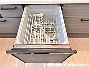 時間をかけずに食後の後片付けができる、食器洗い機を装備です。