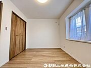 家族一人ひとりの大切なプライベート空間。趣味・感性で個性的に飾って頂けるようシンプルに仕上げてあります。