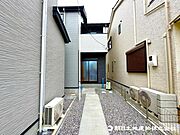 【外観】見るたびに心躍るデザインが魅せる住まいにわくわくします