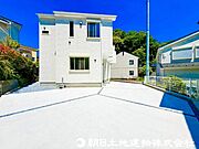 【外観】見るたびに心躍るデザインが魅せる住まいにわくわくします