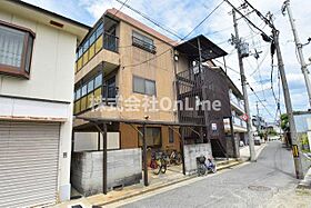 高橋マンション  ｜ 大阪府八尾市佐堂町1丁目（賃貸マンション1LDK・3階・43.00㎡） その1