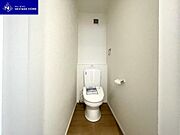 ２階のトイレは、混みあいがちな朝やふいに目が覚めた夜に重宝します♪