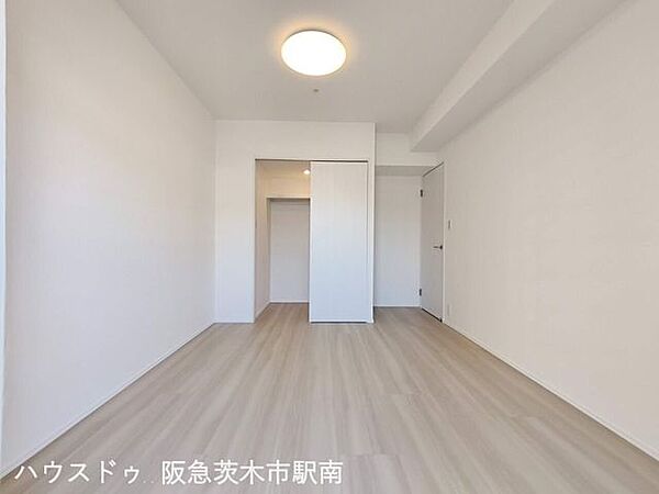 寝室を拡大表示