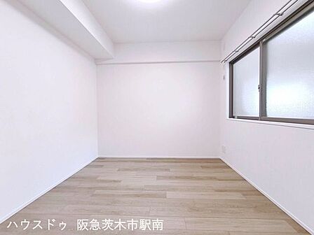 洋室5.3帖のお部屋