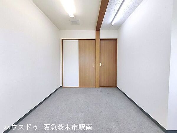 洋室