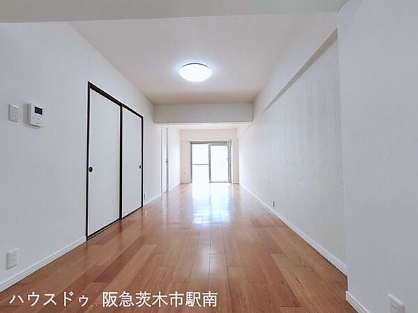 リビング/ダイニングを拡大表示