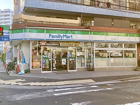 ファミリーマート 茨木天王店 140m