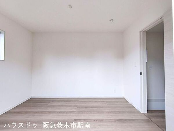洋室を拡大表示