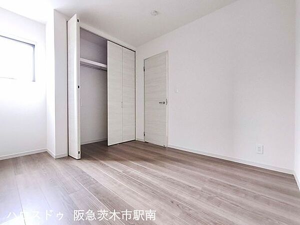 洋室を拡大表示