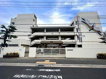 茨木市立天王中学校 1290m