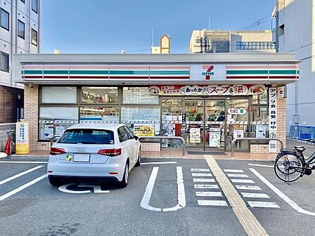 セブンイレブン JR茨木駅西店 410m