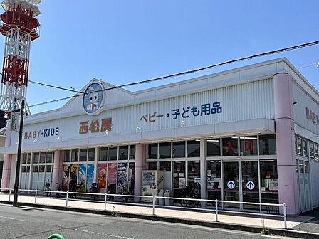 西松屋 茨木平田店 200m