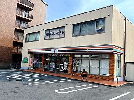 セブンイレブン茨木沢良宜東町店 400m