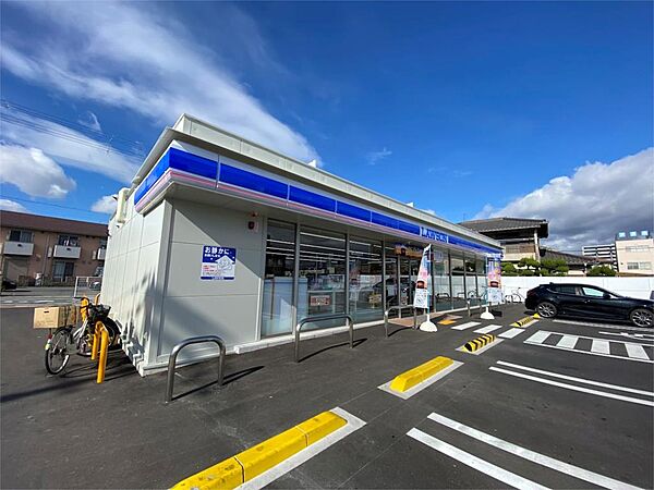 画像23:ローソン 姫路飾磨矢倉町店（2725m）