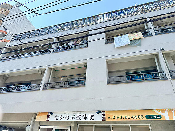アプローチは広...