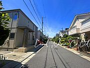 【充実の設備仕様】 ◆カーススペース2台分 ◆太陽光発電システム ◆オール電化 ◆吹き抜け仕様 ◆追焚給湯 ◆シャワー付き洗面台等 