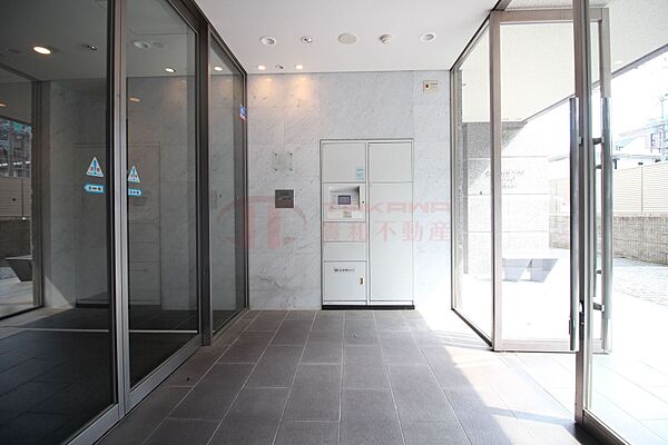 エントランスを拡大表示