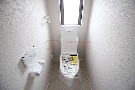 温水洗浄便座付きです