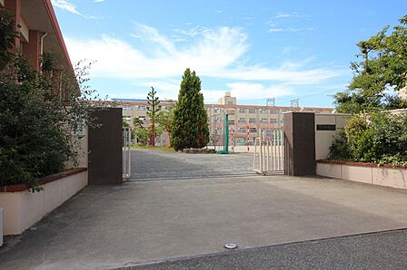 当仁中学校（1710m）