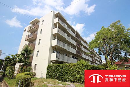 南向きの日当たりの良いマンションです