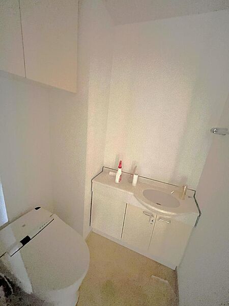 トイレを拡大表示