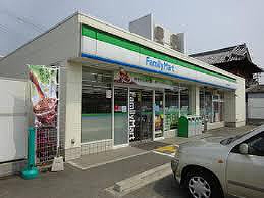 画像27:【コンビニエンスストア】ファミリーマート 曙川東一丁目店まで607ｍ