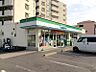 周辺：【コンビニエンスストア】ファミリーマート 八尾安中町六丁目店まで689ｍ