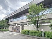帝塚山大学　学園前キャンパスまで2100メートル