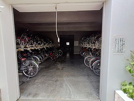 屋内駐輪場